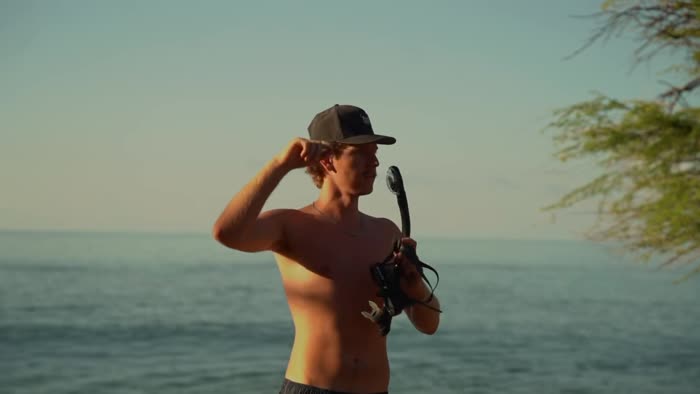 Beach briefing before the paddle — Olowalu